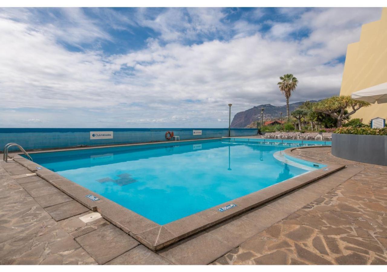 Honey Apartment On The Beach With Pool Funchal  Exteriör bild